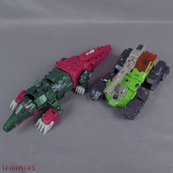 TFormers Titans Return Deluxe Skullsmasher And Grax Gallery 100 (100 of 102)